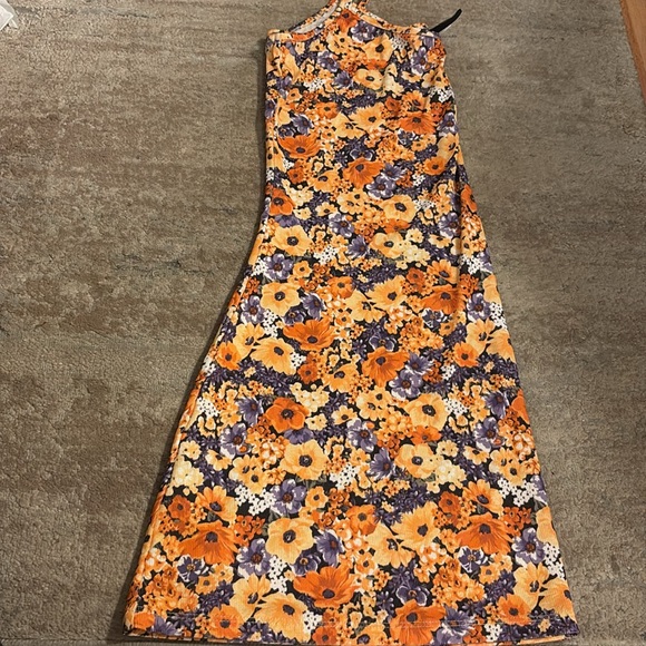 Flowy dress - Picture 3 of 3